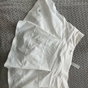 Lululemon pace rival skirt